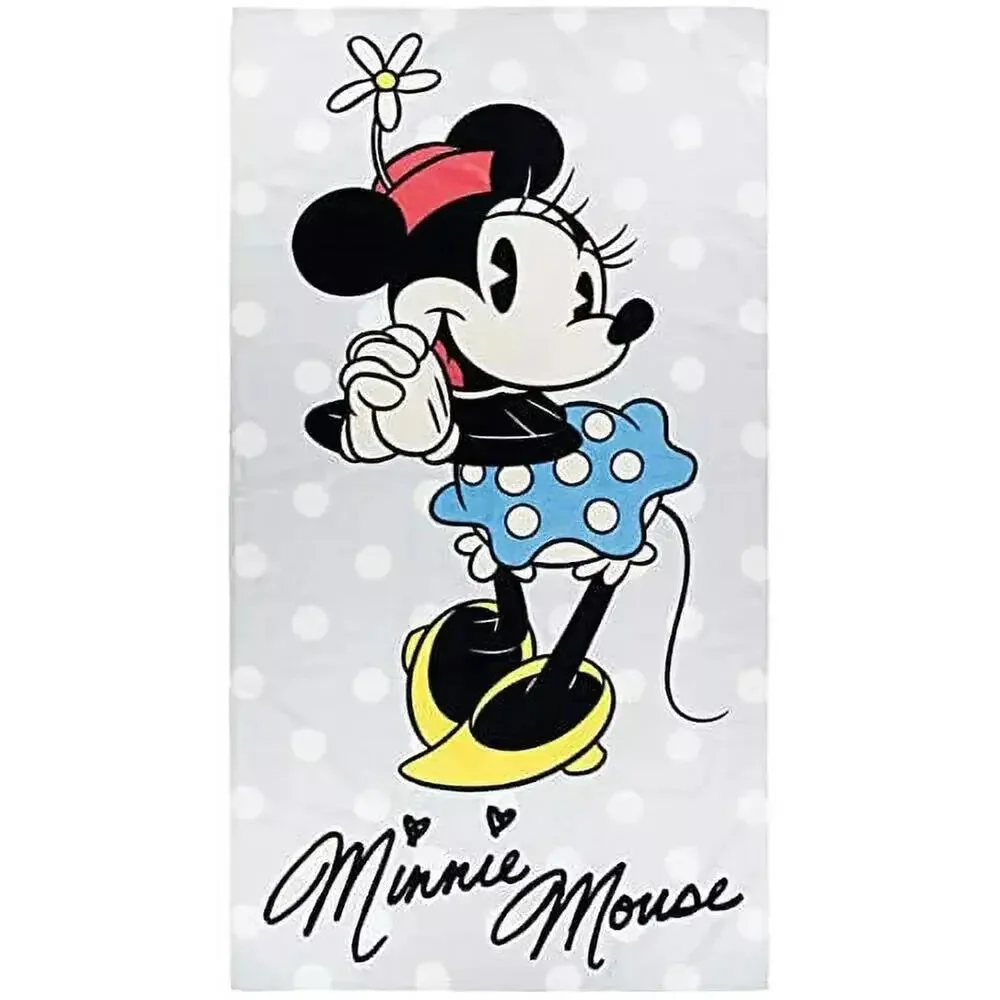 Disney Parks Minnie Mouse Timeless Bath Beach Towel NEW - Measures 32.5